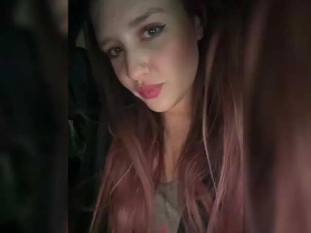 L0lly-D0lly on BongaCams 