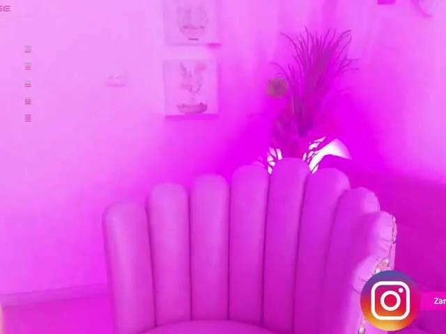 Zaradavis on BongaCams 