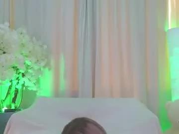 _b00bss_ — ! | Goal:  cute ahegao   | Hello there, i'm Jess #new here, i have #bigboobs and #bigass im #young #natural girl [25 tokens remaining]