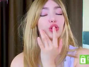 _emilyzortea_ — Show the color of the panties [57 tokens remaining]