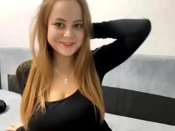 donaldsing — GOAL: Hot doggy show [17 tokens left] #new #18 #shy #cute #bigboobs