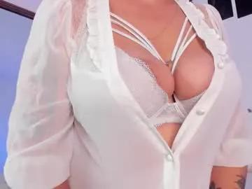 honeykissy — Your naughty MILF next door - Your fantasy, my pleasure  - Goal: Ride you like crazy DIldo [294 tokens left] #curvy #mature #mommy #bigboobs #natural