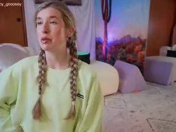 lucy_gooosey — Current Goal:  Gooooosey at 8000 tokens -- Next Goal:  Juiiiicy Luuuucyyyy