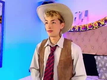 ozorio_dany — Im your little love - Multi Goal: Ride my hard dildo [44 tokens left] #femboy #bigass #bigcock #twink #18