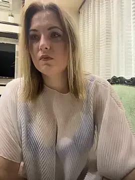 AliseShyness — tease my boobs close to cam