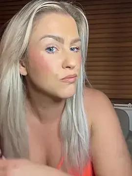 Charleigh_xx — LT chooses off menu