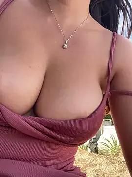 Hall_16 on StripChat