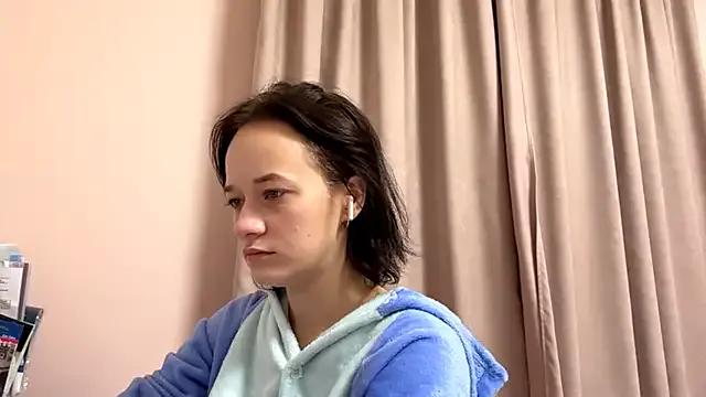 KellySayli on StripChat 