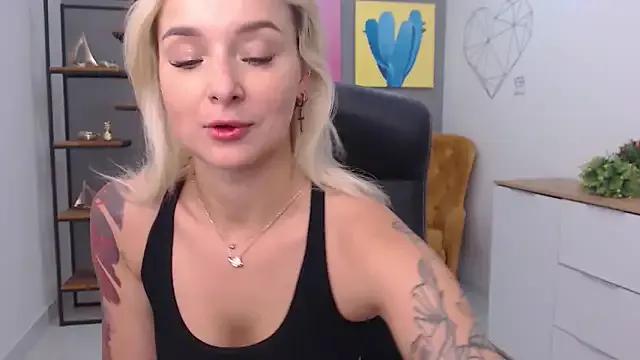 LilFleurish on StripChat 