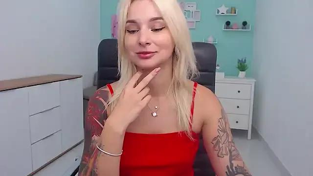 LilFleurish on StripChat 