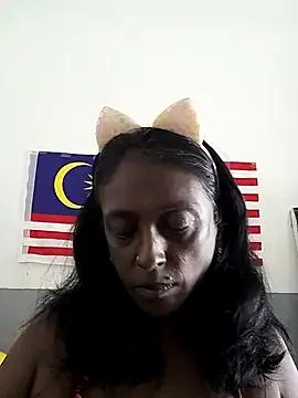 mamakarma1403 on StripChat 