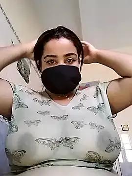 Maraamm on StripChat 