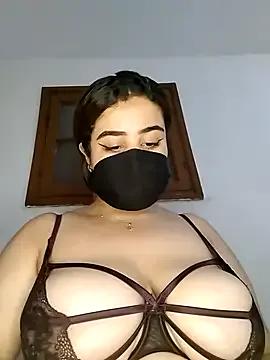 Maraamm on StripChat 