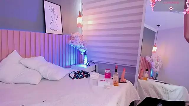 Maraia_Ford — Lick fingers + Saliva game 