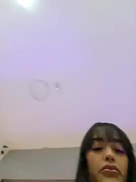 MarianaGiiiL — Big Oiled ass Twerkin + spanks, NO PANTY