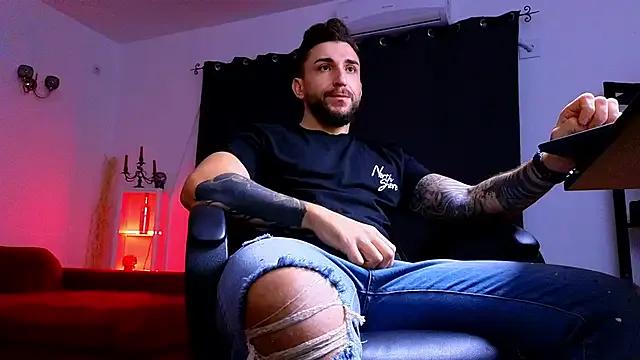 MightyAaron66 —  parTy Time ,House parTy  !  