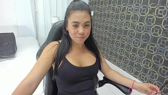 sarakaisy on StripChat 